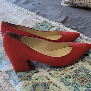 Elegant Nine West Cara Red Suede Block Heel Pumps, Size 9M